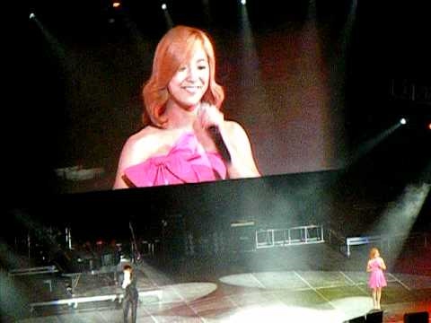 zhou mi and luna of f(x)