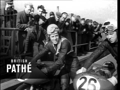 Motorcycle Racing - Geoff Duke Wins "Red Rose" Trophy (1954)