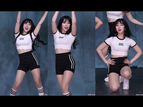 171116 UA 유에이 - Holiday - 인사아트쇼