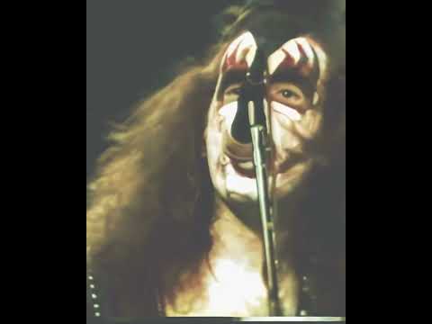 1975 KISS Live (color) Nothing to lose “RARE”.  KISS in their 20s