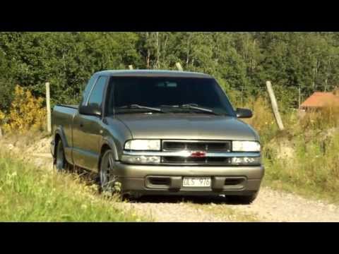 Chevrolet S-10 with Hornblaster Shocker XL