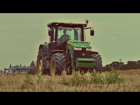 hqdefault John Deere 8260R i Farmet Triolent w uprawie pożniwnej   VIDEO