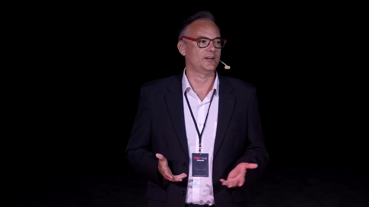 Il tuo prossimo dipendente non sarà umano | Christian Farioli | TEDxTursi