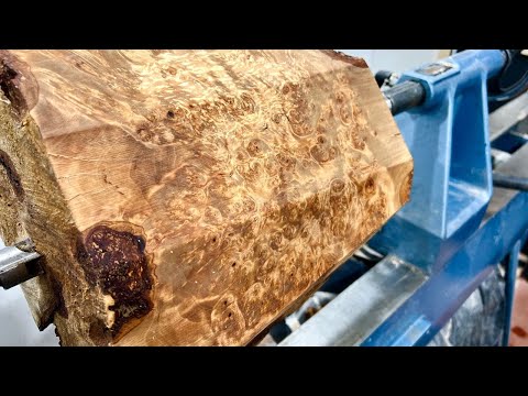 Woodturning - A Huge Burl !
