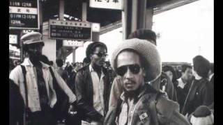 Bob Marley-Keep on moving (susbtitulos en español)