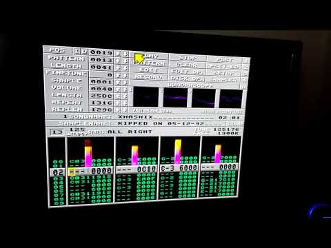 Happy Christmas! - XmasMix Amiga Protracker mod on Amiga 600 vampire v2 gold 2.5