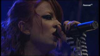 Garbage - Queer (live) 2005