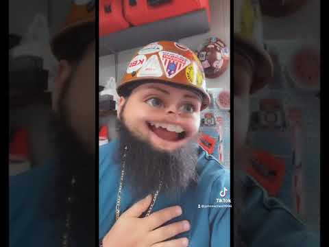 Rickys driving the 18 wheeler today!