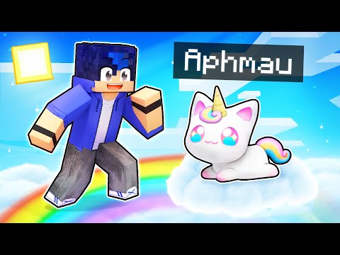 Playing Minecraft as a SPECIAL Unicorn Kitten!