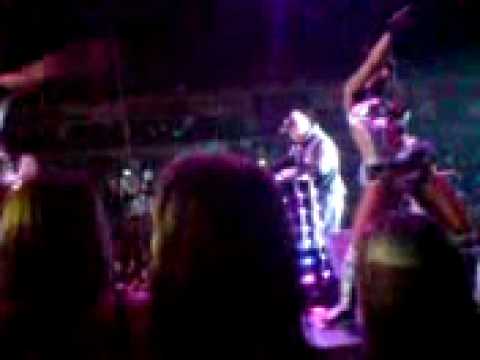 chris brown-forever(ghetto busterz remix) clubland live 2008 2 played by micky modelle.3GP