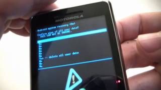 How To Hard Reset A Motorola Droid 2 Smartphone