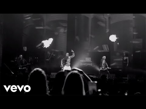 Video thumbnail for Intro (La Fama Que Camina)