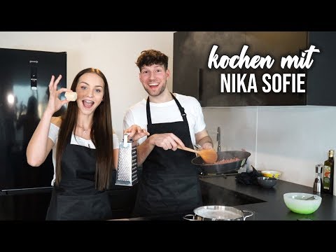 Cooking with Nika Sofie | Spaghetti Carbonara 👨‍🍳