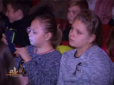 Хлопчик Вітя з базукою у руках