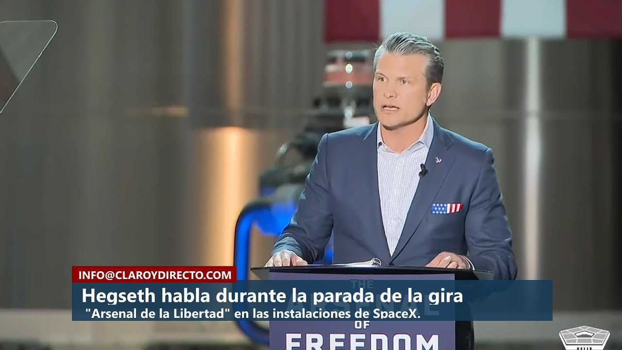 Hegseth habla durante la parada de la gira "Arsenal de la Libertad"| Claro y Directo América