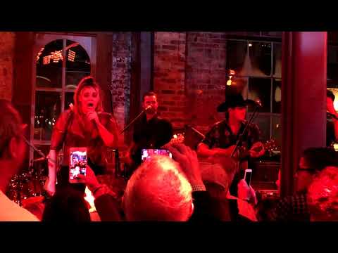 Lauren Alaina feat. Jon Pardi -- "Any Man of Mine"