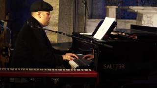 Robi Botos - &quot;God Rest Ye Merry Gentlemen&quot;