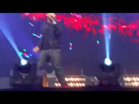 3T sings a Jackson Medley at the Qmusic foute party