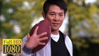 Jet Li plays American football by his own rules in the film ROMEO MUST DIE (2000)