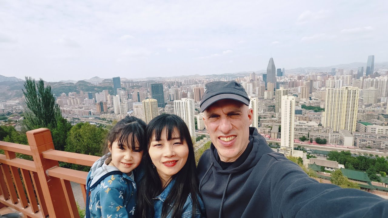 CHINA EN DIRECTO: LANZHOU - VISTA DE LA CIUDAD - ZONA MODERNA | Jabiertzo