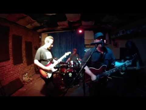Greg Hoy & The Enablers - Head Full of Garbage (Live at Howlers)