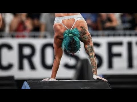 2021 CrossFit Games - Event 8 Women - Danielle Brandon crushes the Obstacle Course
