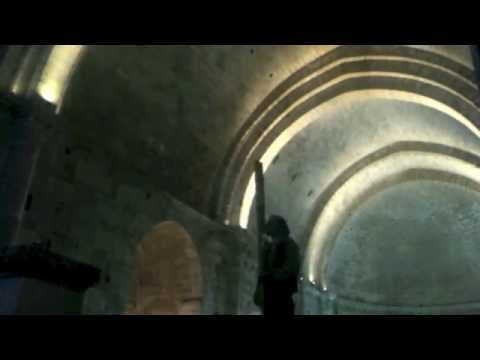 Fujara overtone flute played in the Cathedral of Maguelone II - Fujara Flute in F# by Max Brumberg