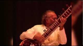 Indian Sitar Virtuoso Ravi Shankar Dies at 92