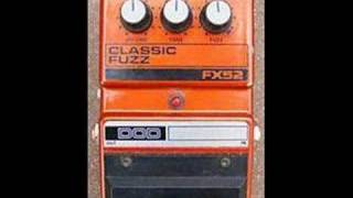 Video thumbnail for Unofficial Demo : DOD FX52 Classic Fuzz Effects Pedal by zerosoma33