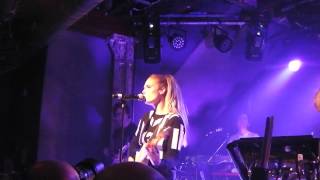 Florrie @ XOYO Begging me