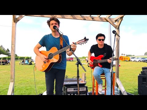 Promotional video thumbnail 10 for The Como Brothers