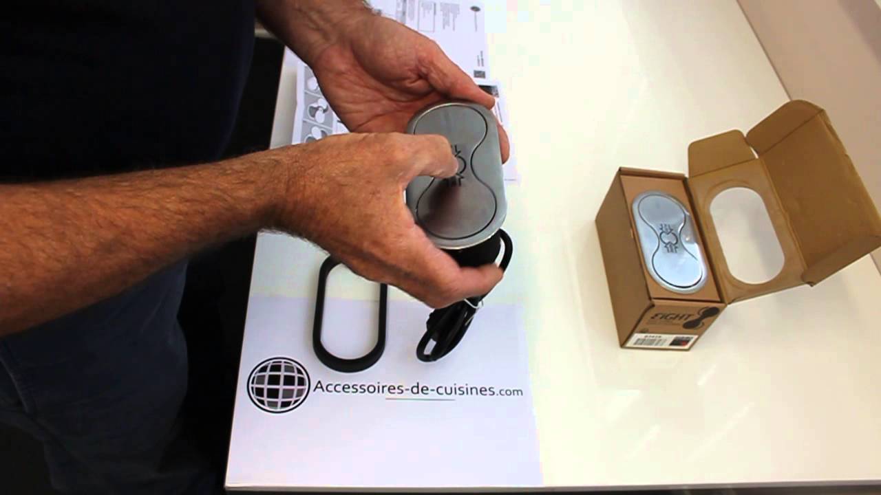 Découvrez notre bloc prises encastrable dans le plan de travail - Accessoires-de-cuisine.com