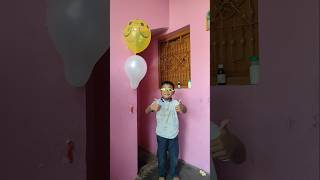 Download lagu Lam no bong bay nhan qua bat ngol Burst balloons to receive surprise 🫢🫢 mp3