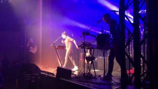 Julian le Play live in Dresden am 04.03.2017 - Hand in Hand