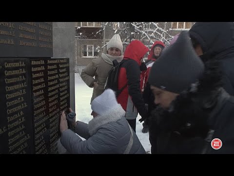 На Памятник ревдинцам, погибшим в вооруженных конфликтах, установлена новая мемориальная доска