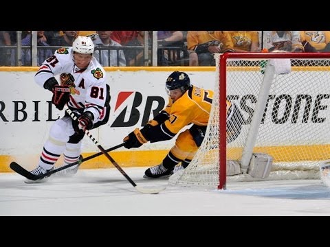 Marian Hossa goes coast-to-coast for wraparound goal