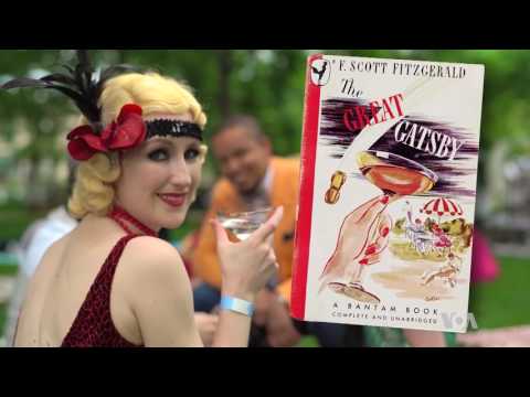 Turning Back the Clock with a Gatsby Theme Party