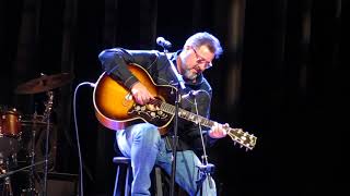 Vince Gill shares "Forever Changed" at CRS 2018