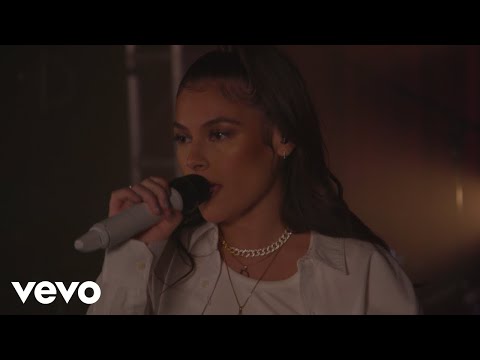 Destiny Rogers - What I Like (Official Live Performance)