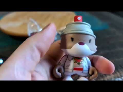 Golden B-Girl Case Exclusive Janky Series 4 Superplastic Vinyl Figure Opening