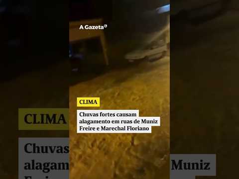 Chuvas fortes causam alagamento em ruas de Muniz Freire e Marechal Floriano #shorts #noticias