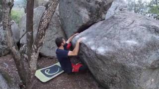 Video thumbnail of Viatge còsmic, 6b (sit). Can Camps