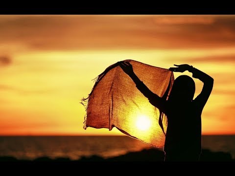 Dea Mirella - Menanti (with lyrics)