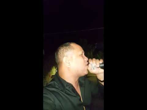 Explotando pila de botella