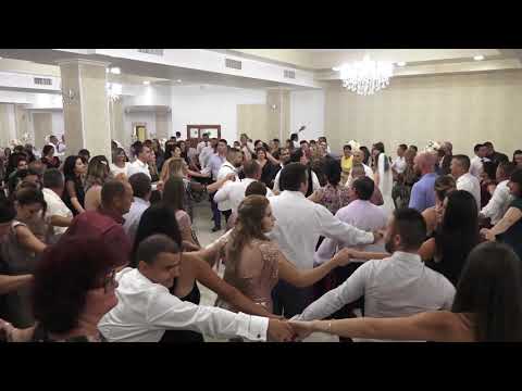 Emil Badea – Am iubit doi ochi caprui, dragu mi sa merg la nunta Video Emil Badea – Am iubit doi ochi caprui, dragu mi sa merg la nunta Video