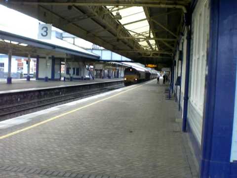 EWS 66188 Through Newton abbot with short train