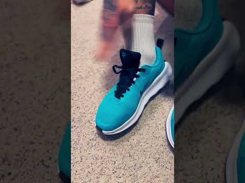Nike Promina