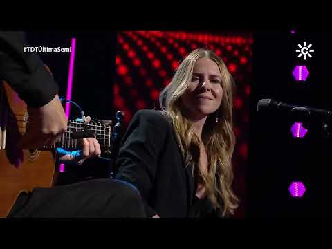 Rocío Márquez nos canta 'Destino' incluida en su nuevo trabajo 'Himno vertical' junto a Pedro Rojas