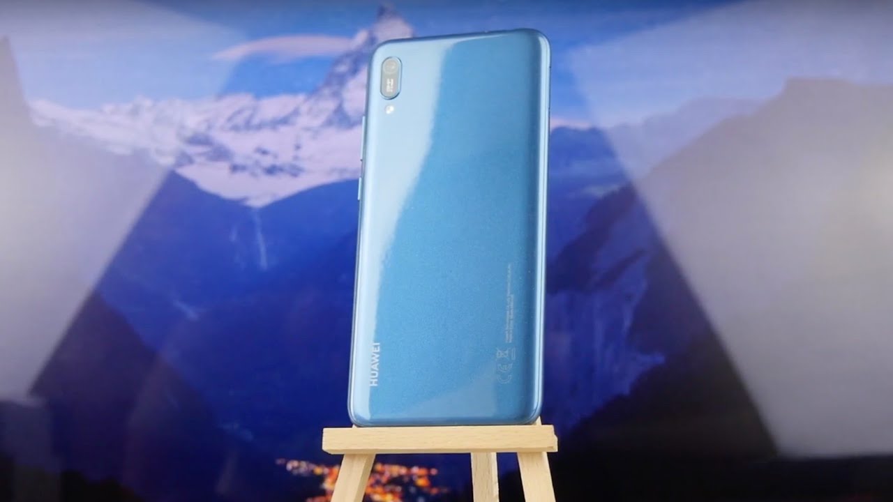 Huawei Y6 2019 2/32Gb (Brown Faux Leather) video preview