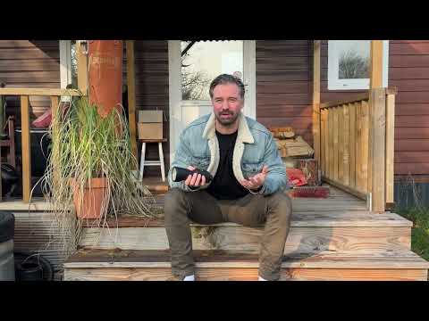 Hybrid wedding photography setup with the Neewer flash